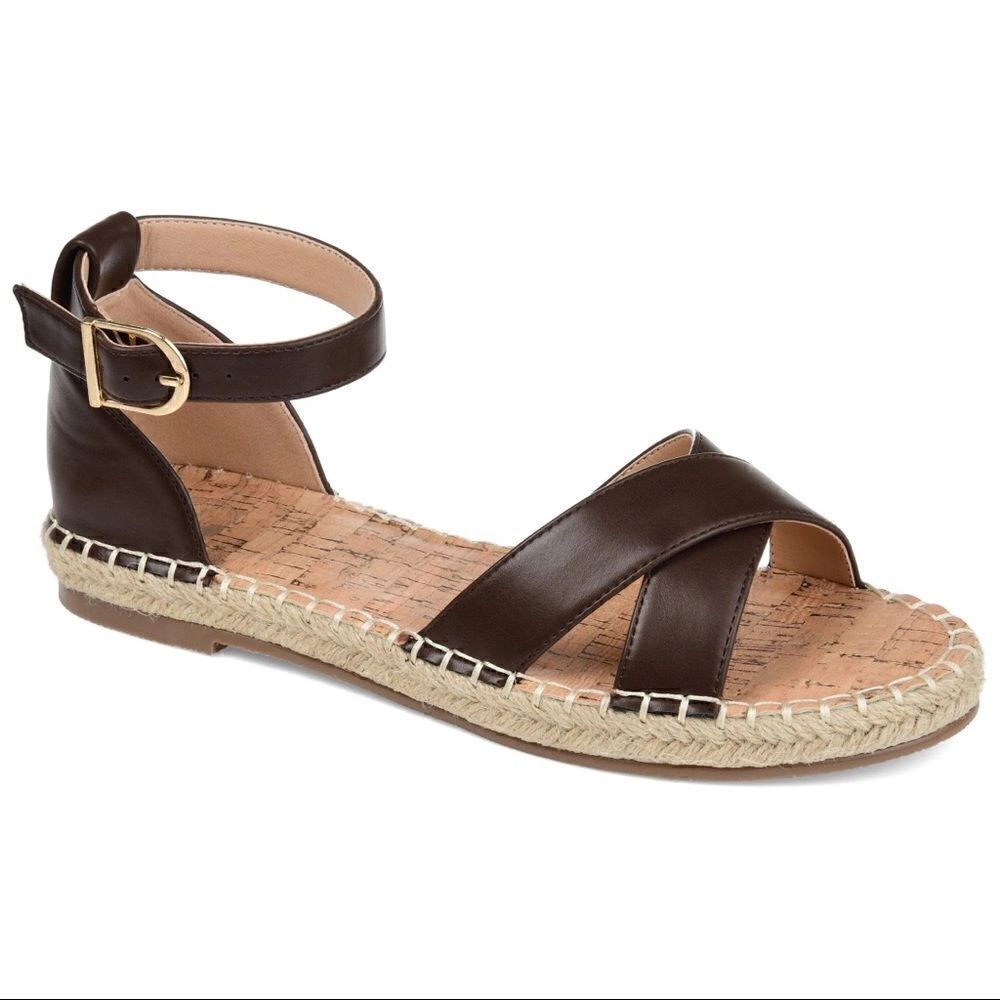 Journee Collection Womens Lyddia Brown Faux Leather Flat Sandals 10M New